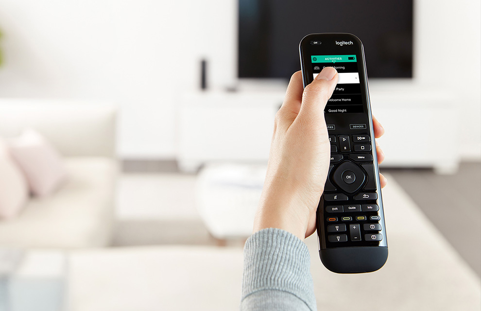 harmony elite advanced universal remote hub and app 1